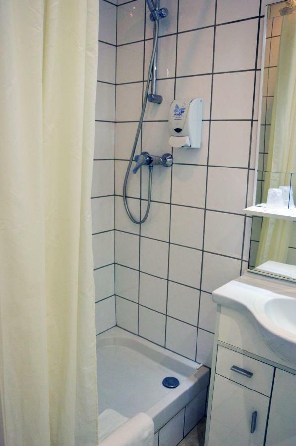 Hotel Du Parc 2*